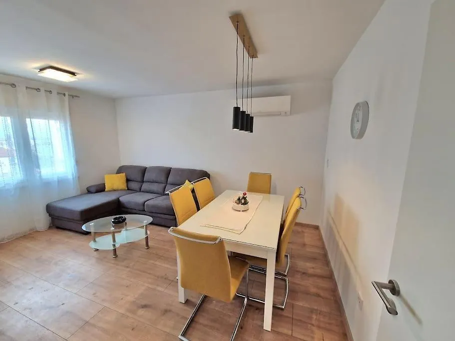 Novi Apartman Nps Pula