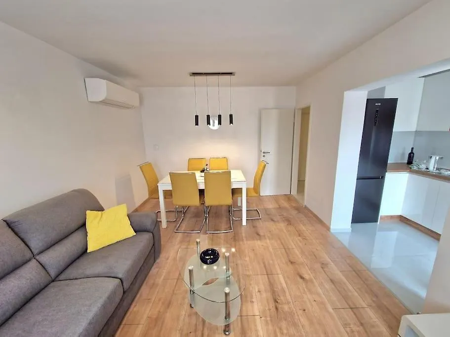 Novi Apartman Nps Pula