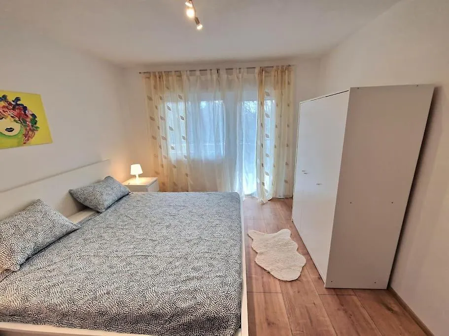 Novi Apartman Nps Pula Croatia